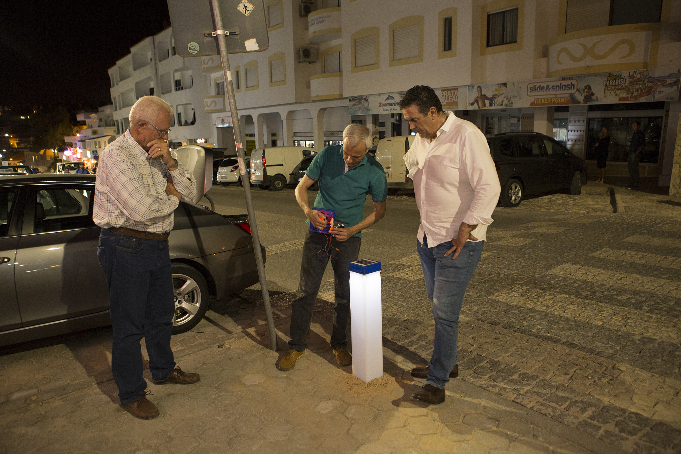 Passadeiras do concelho de Lagoa com sinalização luminosa