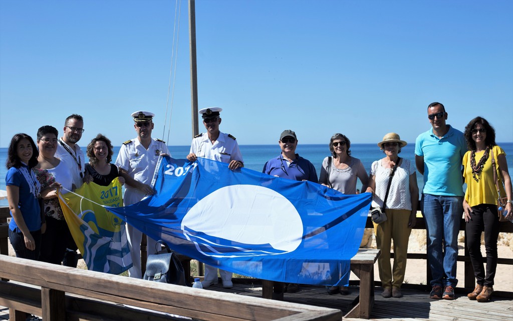 Seis praias do concelho de Lagoa conquistam bandeira azul