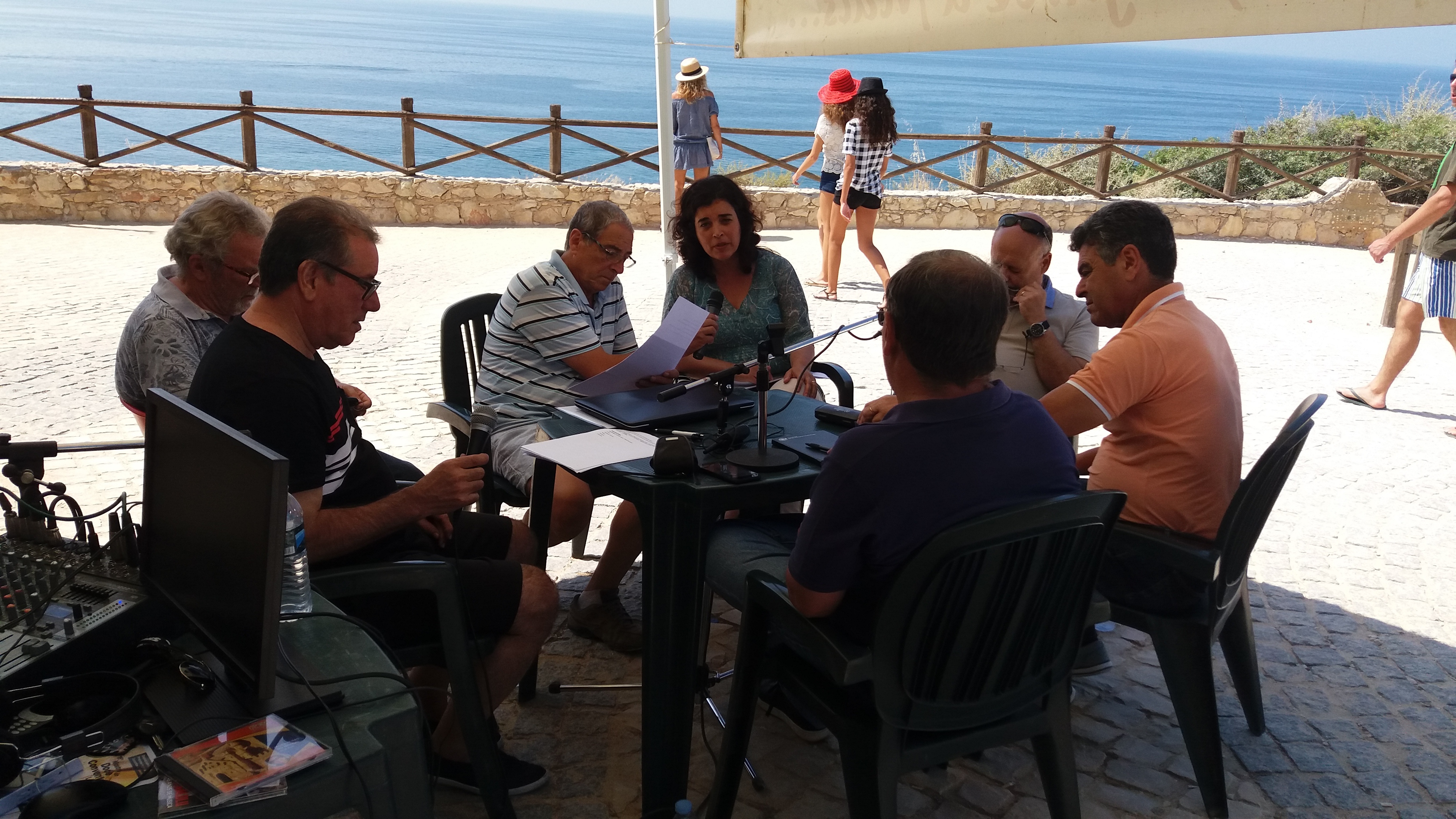 A Rádio Lagoa “atraca” às sextas-feiras nas praias do concelho de Lagoa